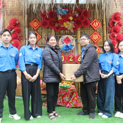 BÁNH CHƯNG XANH – GÓI TRỌN YÊU THƯƠNG, LAN TỎA GIÁ TRỊ TẾT VIỆT